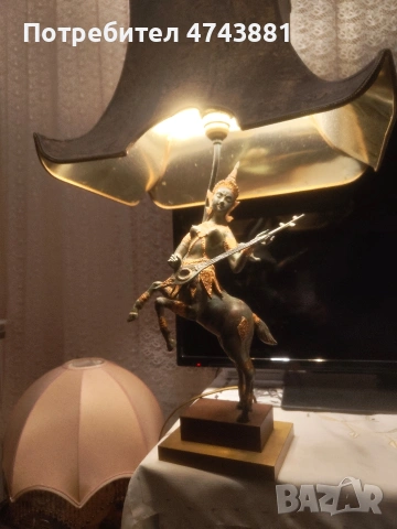 Настолна лампа,тип нощна, снимка 2 - Антикварни и старинни предмети - 53577116