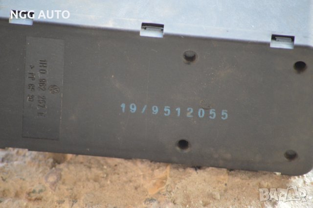 Вакуум помпа централно заключване за VW POLO (6N1) (1994 - 1999), снимка 8 - Части - 37793721