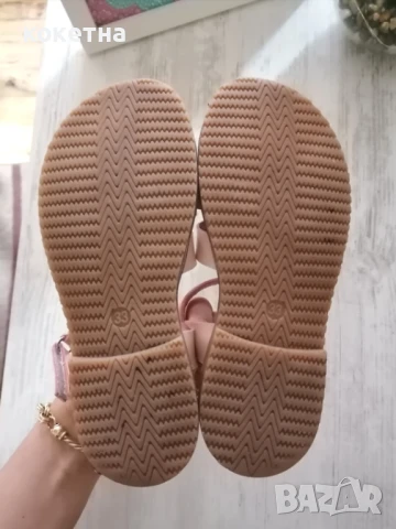 Елегантни сандали , снимка 4 - Детски сандали и чехли - 50609010