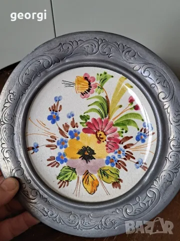 декоративна чиния за стена с гравиран калаен обков  3/4