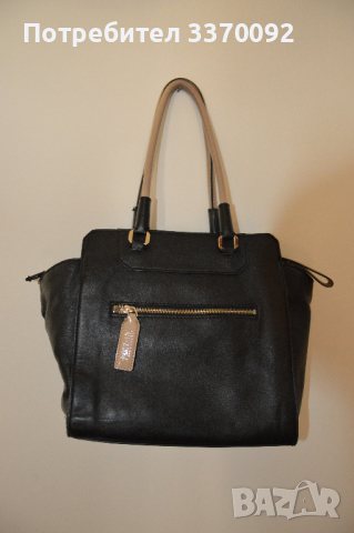 Черна кожена дамска чанта GUESS, снимка 3 - Чанти - 36575438