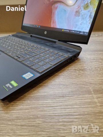 HP Pavilion Gaming 15/i5 9300H/GTX 1050/8GB RAM/256GB SSD + 1TB HDD, снимка 3 - Лаптопи за игри - 53303658
