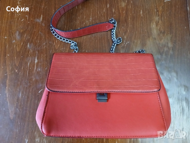 Елегантни дамски чанти, снимка 7 - Чанти - 39870035