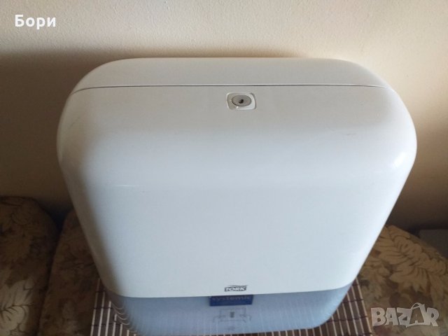 TORK H1 Автоматичен дозатор за хартиени кърпи за ръце руло, снимка 5 - Обзавеждане за заведение - 28697181