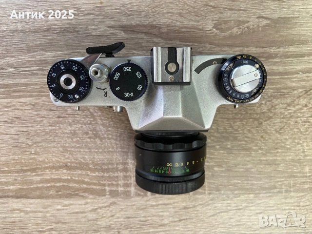 Винтидж 35мм огледално-рефлексен фотоапарат Zenit ET с оригинален калъф, снимка 6 - Антикварни и старинни предмети - 53259356