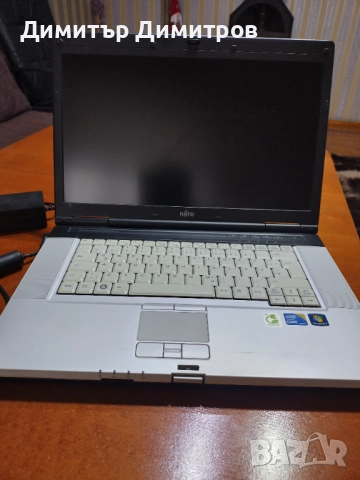 Лаптоп Fujitsu, снимка 5 - Лаптопи за дома - 52864305
