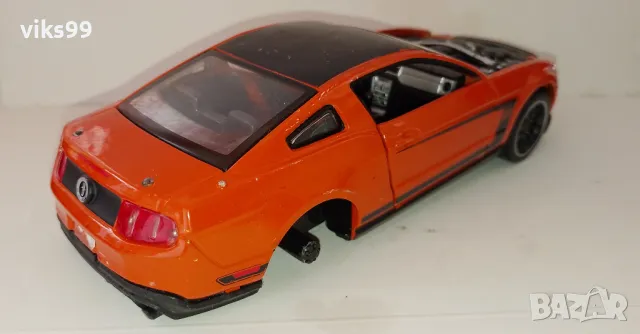 Ford Mustang Boss 302 ORANGE MAISTO - Мащаб 1:24, снимка 4 - Колекции - 48087456