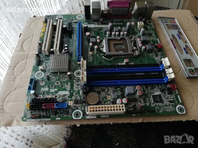 Дънна платка Intel Desktop Board DB75EN Socket LGA1155, снимка 6 - Дънни платки - 43453747