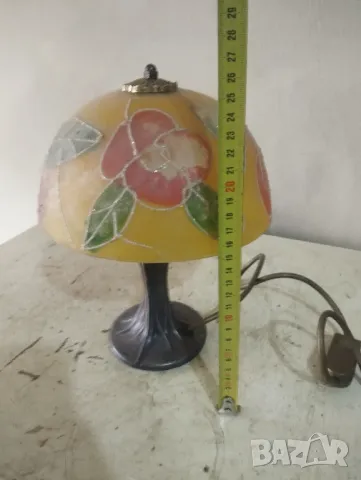 Ретро настолна лампа, снимка 2 - Настолни лампи - 48662640