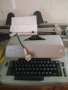 Електрическа пишеща машина , снимка 1 - Антикварни и старинни предмети - 42940404