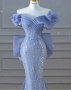 Бална рокля тип русалка с отворени рамене, пайети и голяма панделка