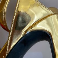 Златни сандали Zara, снимка 5 - Сандали - 37358632