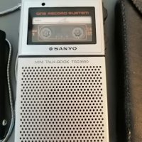 Ретро диктофон SANYO TCR3550 , снимка 2 - Антикварни и старинни предмети - 37427623