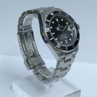 Rolex SUBMARINER Date Oyster Perpetual, engraved bezel - оригинал, снимка 5 - Луксозни - 40608459