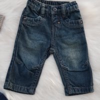 Бебешка жилетка H&M Мики Маус, дънки и боди 0-3 месеца , снимка 5 - Комплекти за бебе - 42956725
