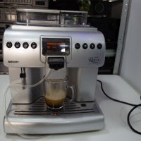 Кафеавтомат Saeco Royal , Устройство за пяна, Керамична мелачка, Авт. почистване, 1, снимка 2 - Кафемашини - 37000136