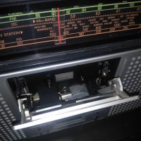 Радио-касетофон UNIVERSUM, снимка 3 - Радиокасетофони, транзистори - 34588805