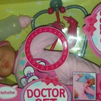 Bayer-музикално бебе с докторски принадлежности , снимка 1 - Кукли - 28359344