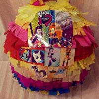Голяма пинята+ подарък маскаи конфети,готови за изпращане, снимка 3 - Декорация за дома - 26701893