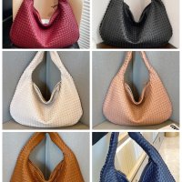 Френска дамска тъкана чанта от висок клас, универсална чанта за рамо под мишниците, 11цвята, снимка 1 - Чанти - 42111425
