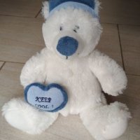 плюшен бял мечок с шапка и сърце , снимка 2 - Плюшени играчки - 27063499