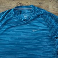 Nike - страхотна мъжка тениска , снимка 2 - Тениски - 39396345