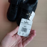 Нови маратонки Reebok 21.5, снимка 4 - Детски маратонки - 43790542