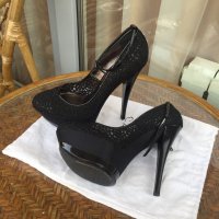 Елегантни обувки Casadei, снимка 5 - Дамски обувки на ток - 27546660