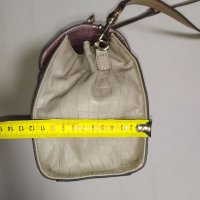 Дамска кожена чанта, снимка 12 - Чанти - 35450024