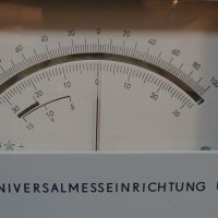 универсален измервателен уред RFT VEB universalmesseinrichtung UM111, снимка 4 - Други машини и части - 43864119