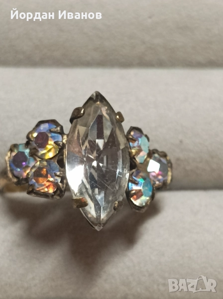 Винтидж пръстен с кристали , снимка 1