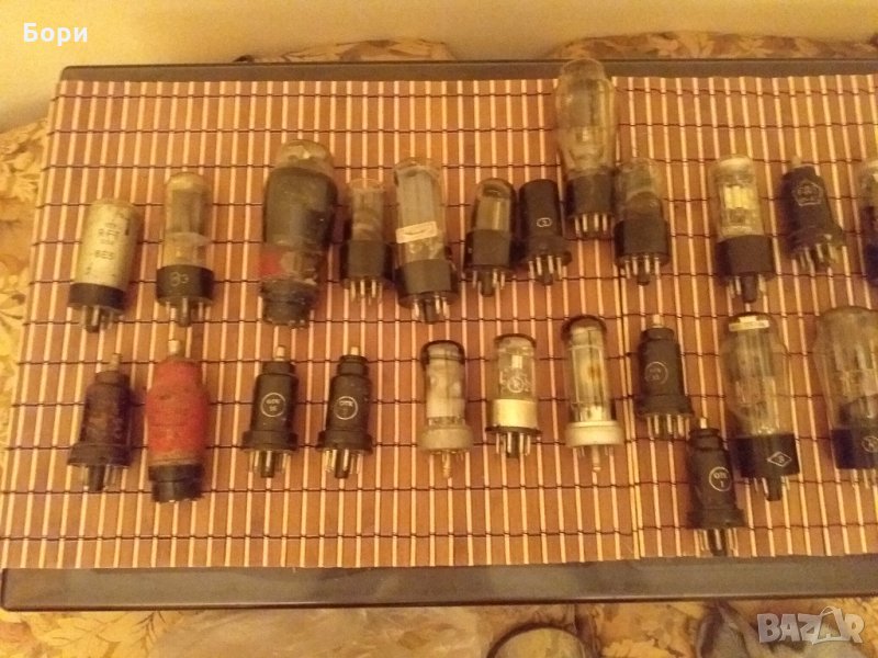 Радио лампи бакелитов цокъл, снимка 1