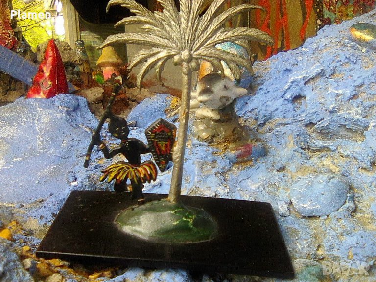 Стар български сувенир на негърче с палма, снимка 1