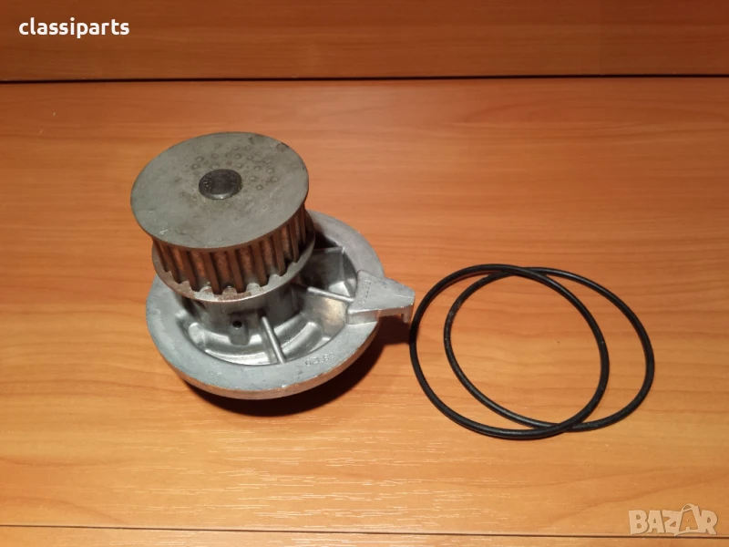 Водна помпа за Опел Аскона и Кадет двигатели 1.6 D / OPEL Kadett D, Kadett E, Ascona C, снимка 1
