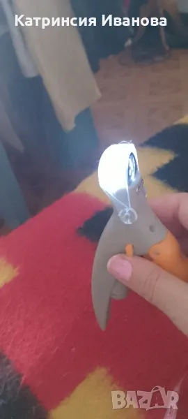 светеща ножичка за нокти за котки и кучета ,сух шампоан , снимка 1