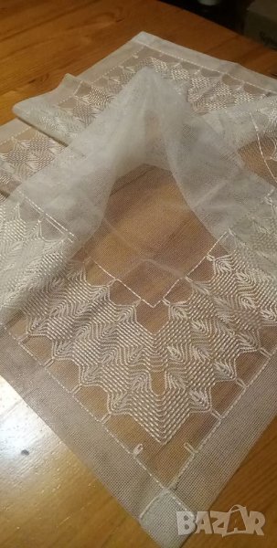Каре на тюл, снимка 1