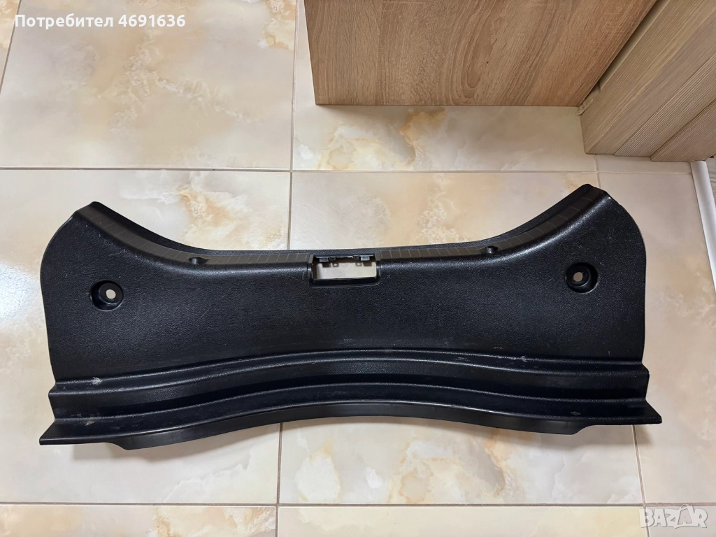 Кора в багажника на Мерцедес Mercedes CLA садан 2016 само за 50лв. A1176900044, снимка 1