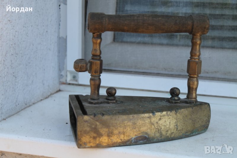 Стара месингова ютия , снимка 1