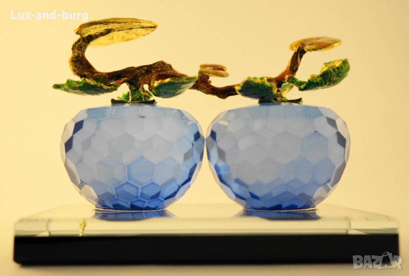 Луксозен кристален ябълков дует, фасетиран, снимка 1