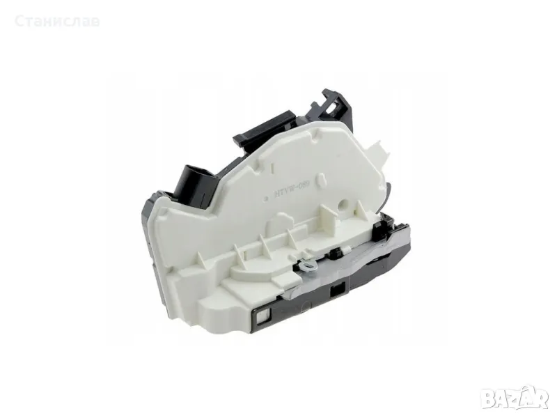  VW Tiguan 5N Брава за предна дясна врата , снимка 1