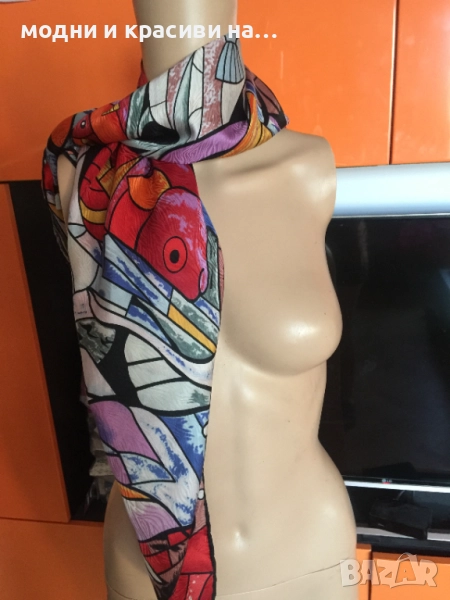 Копринен шал с десен морски свят, снимка 1