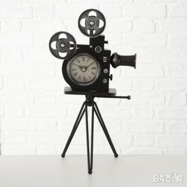 Часовник с дизайн "ретро фотоапарат", снимка 1