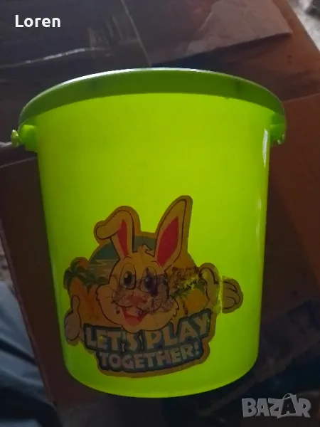 Подарявам!Кофичка без дръжки зелен цвят с две гребълца и една фигурка слонче, снимка 1