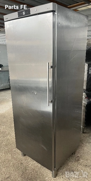 Професионален хладилник вертикален гастро професионално оборудване profesionalen hladilnik gastro, снимка 1