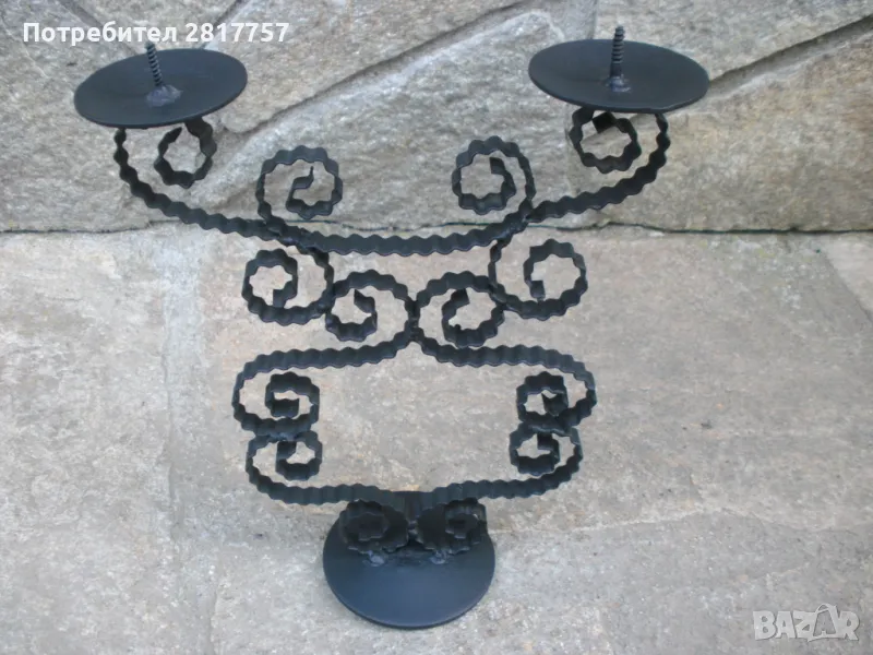 Метален свещник от миналия век !, снимка 1