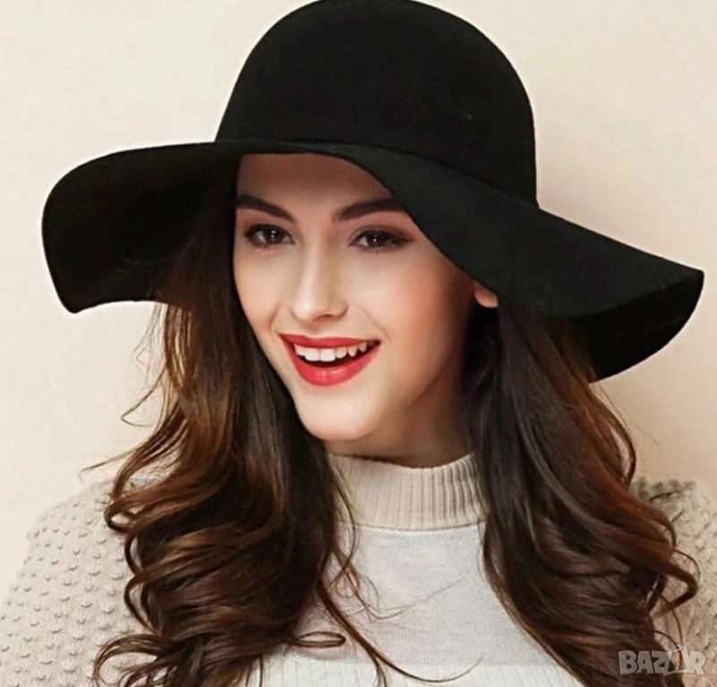 Дамска шапка , снимка 1