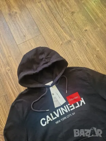 Страхотен мъжки суитчър, CALVIN KLEIN нов с етикет,  размер L , снимка 6 - Суичъри - 47795263