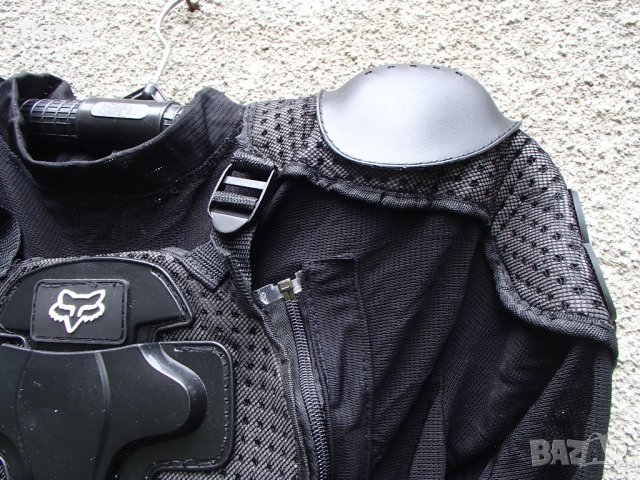 Продавам протекторна жилетка Fox, снимка 7 - Спортна екипировка - 28173547