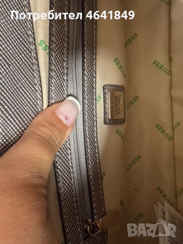 Продавам чанта Guess , снимка 3 - Чанти - 52294159