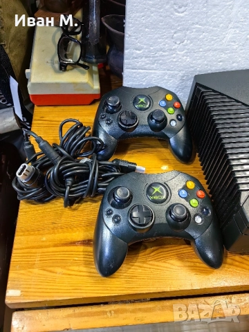 Конзола XBOX + 2 джойстика и игра , снимка 4 - Xbox конзоли - 52466627